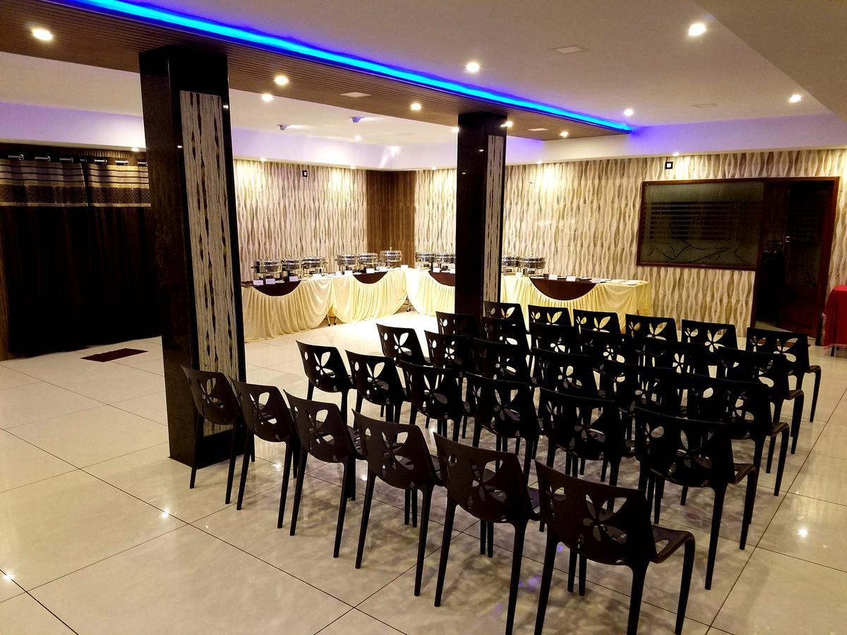Venky'S Delight Rājahmundry Exterior foto